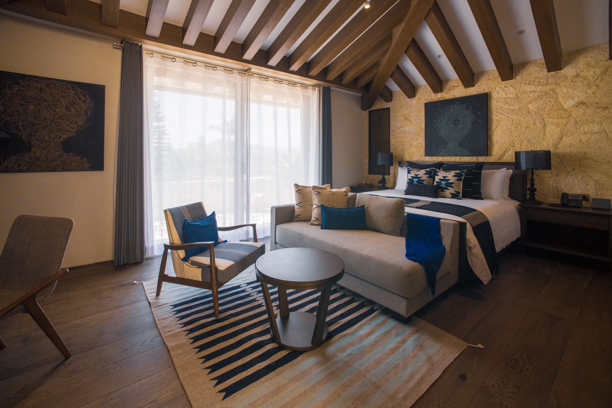 Suite 2